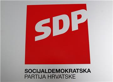 Ploča s natpisom SDP