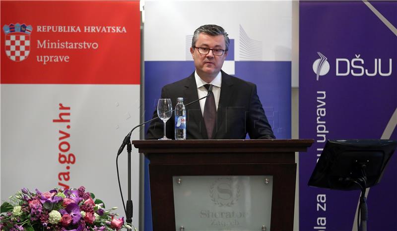 PM: Conference on public administration first step towards efficient administration