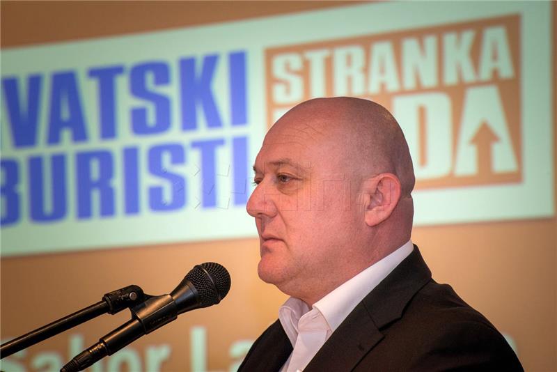 Hrvatski laburisti: Vladine reforme ispraznit će novčanike, a napuniti groblja