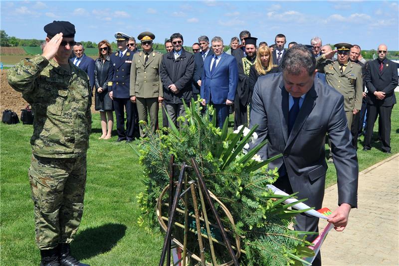 U Vukovaru svečano otvoreno obnovljeno bugarsko vojno groblje