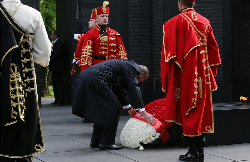 Turski predsjednik Erdogan položio vijenac ispred Zida boli na Mirogoju