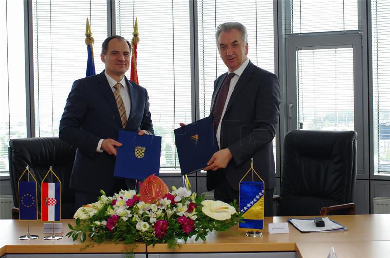 Croatia, Bosnia sign agreement on cooperation in environmental protection