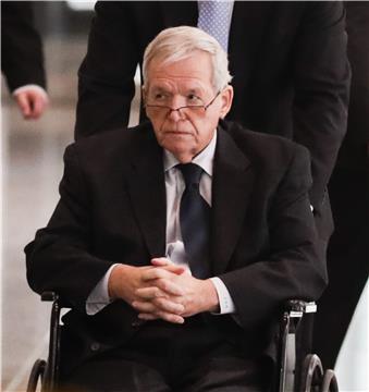 USA DENNIS HASTERT SENTANCING