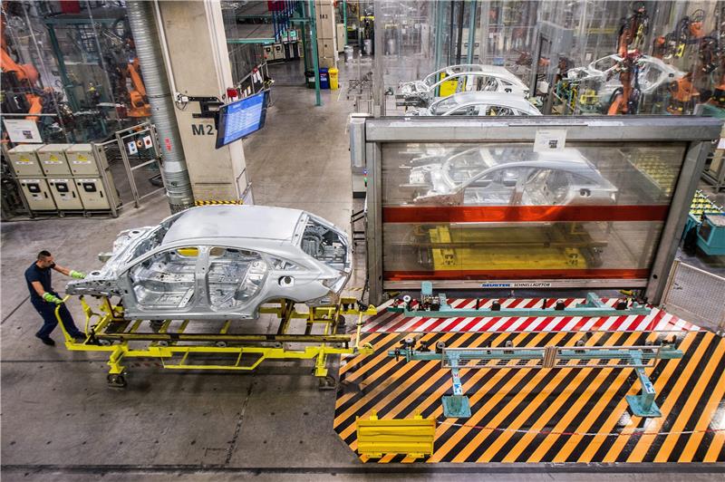 HUNGARY MERCEDES FACTORY