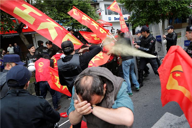 Okršaji policije i prokurdskih prosvjednika u Istanbulu