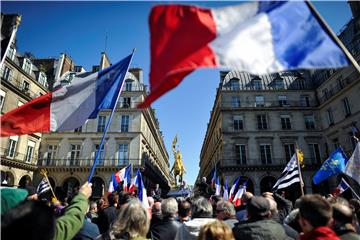 FRANCE LABOR DAY