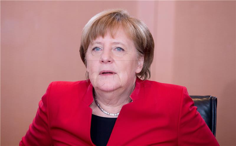 Bild: Merkel razmišlja o komunikaciji s AfD-om