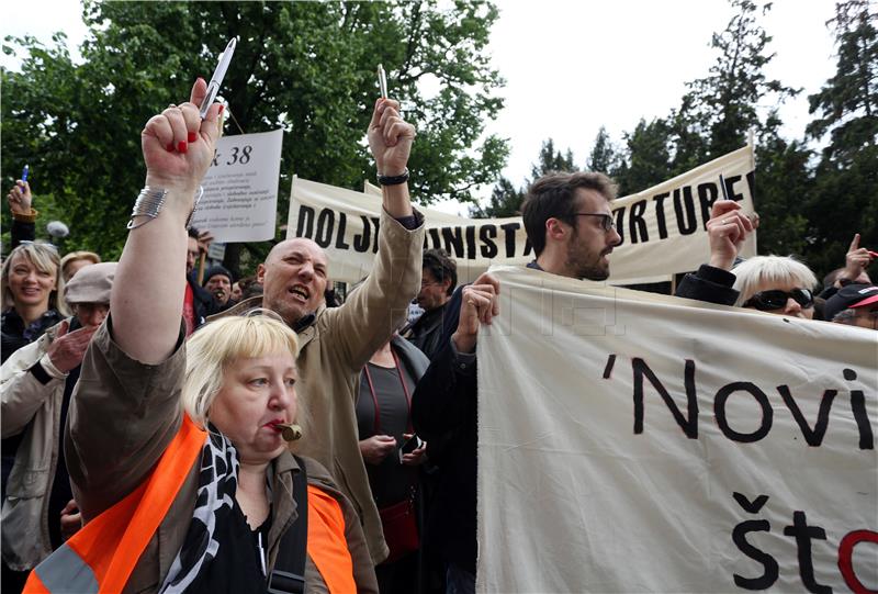 Novinari prosvjedovali zbog narušavanja medijskih sloboda