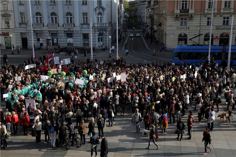 Prosvjed zaposlenih u dječjim vrtićima