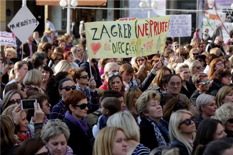 Prosvjed zaposlenih u dječjim vrtićima