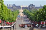 Avenija Champs-Elysees u nedjelju samo za pješake