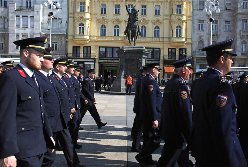 Reiner na svečanosti 140 godina hrvatskog vatrogastva: ugrožavaju svoje živote da spase druge