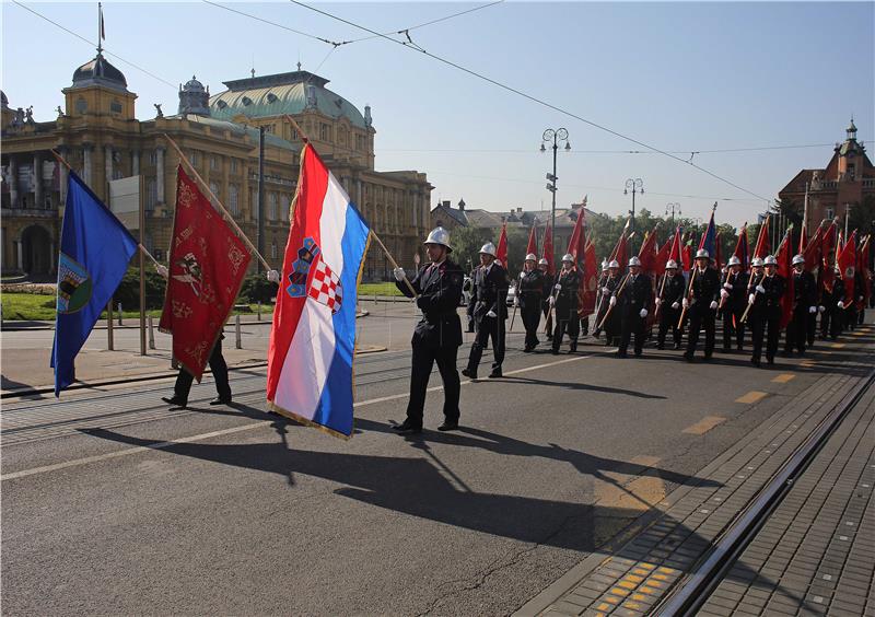 Reiner na svečanosti 140 godina hrvatskog vatrogastva: ugrožavaju svoje živote da spase druge