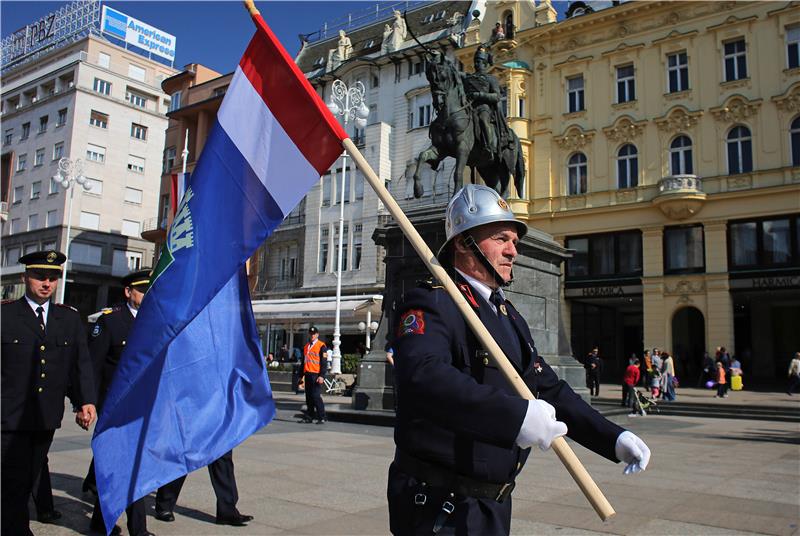 Reiner na svečanosti 140 godina hrvatskog vatrogastva: ugrožavaju svoje živote da spase druge