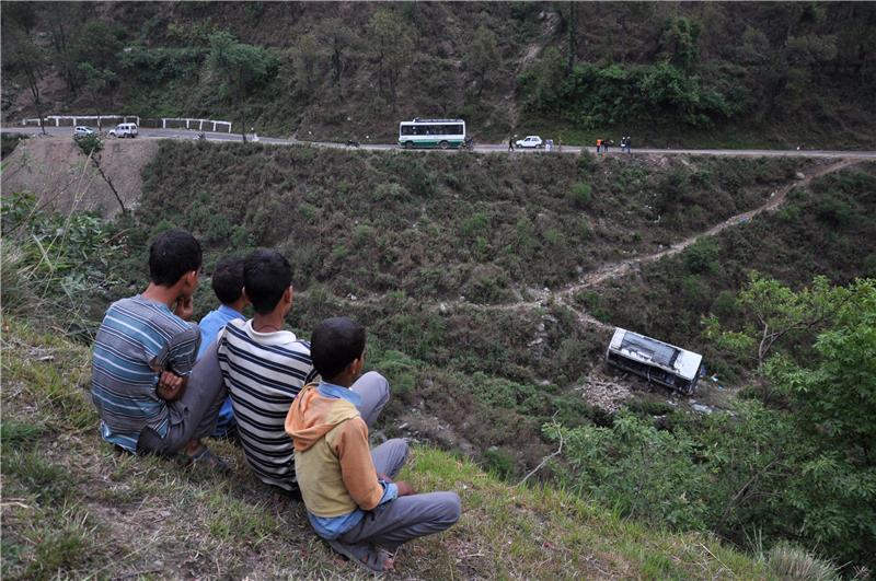 INDIA BUS ACCIDENT