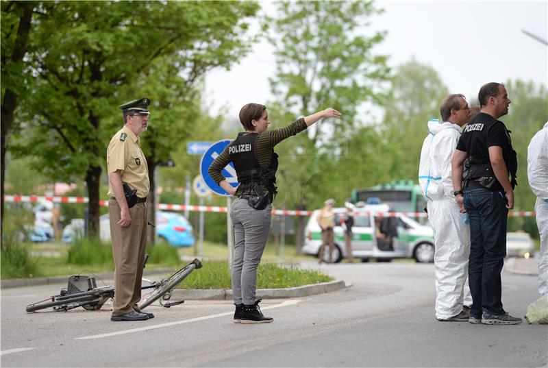 GERMANY GRAFING KNIFE ATTACK