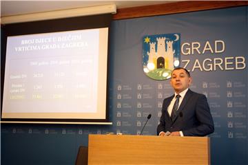 Bandić održao tiskovnu konferenciju o dječjim vrtićima