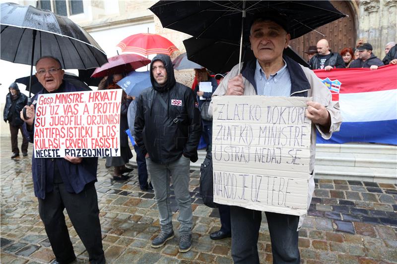  Skup potpore ministru kulture Zlatku Hasanbegoviću