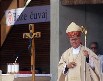 Biskup Komarica: treba otkloniti ruševine koje skrivaju istinu i zajednički izgrađivati ljubav, pomirenje i mir  