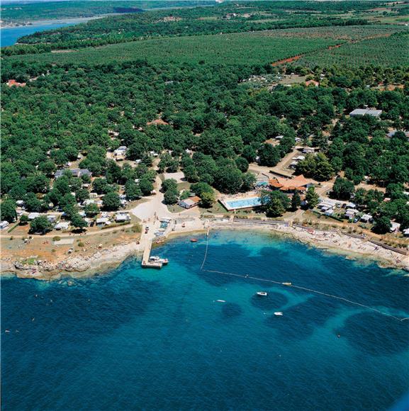 Zatvoren hotel u Baškoj zbog sumnji na prisutnost bakterije legionele