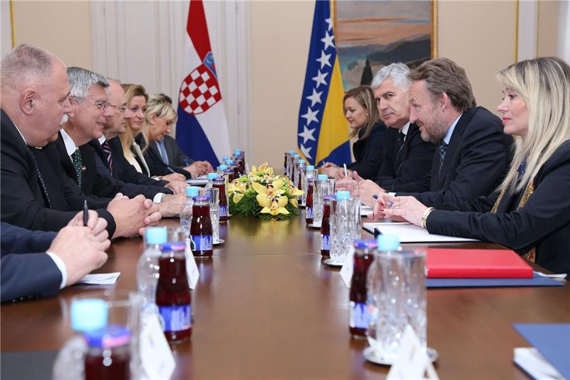 Outstanding issues between Croatia and Bosnia waiting for joint meeting