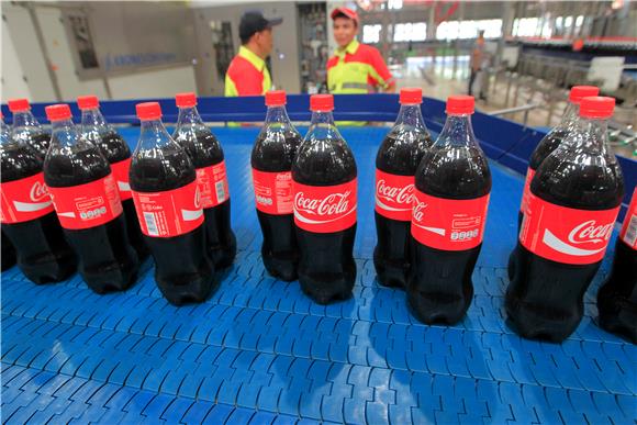 Zbog nedostatka šećera zaustavljena proizvodnja Coca-Cole u Venezueli