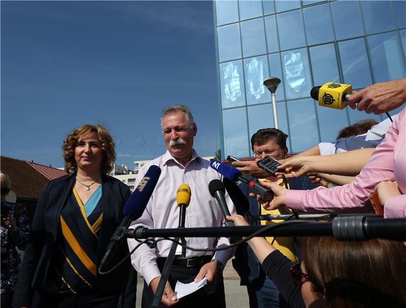 Konferencija za medije Vertikalr sindikata obrazovanja