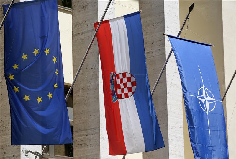 U povodu Dana Oružanih snaga RH uručena odlikovanja i objavljena promaknuća 