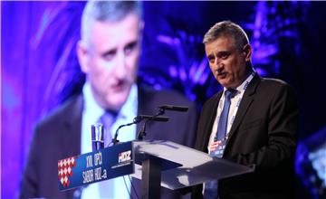 Karamarko optužio Most da sa SDP-om pokušava srušiti vladu