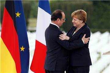 Hollande i Merkel pozivaju na zaštitu Europe, "osjetljivog prostora"