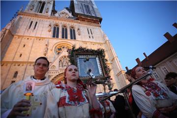  Procesija povodom Svetkovine Majke Božje od Kamenitih vrata