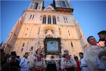  Procesija povodom Svetkovine Majke Božje od Kamenitih vrata