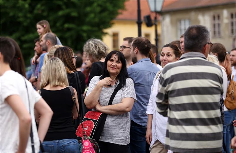 Osijek: Prosvjed podrške Cjelovitoj kurikularnoj reformi