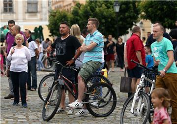 Osijek: Prosvjed podrške Cjelovitoj kurikularnoj reformi