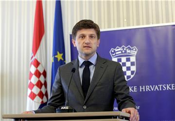 Tiskovna konferencija Zdravka Marića