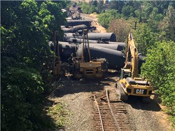 USA OREGON OIL TRAIN