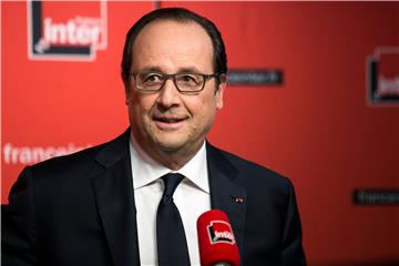 FRANCE GOVERNMENT HOLLANDE RADIO INTERVIEW