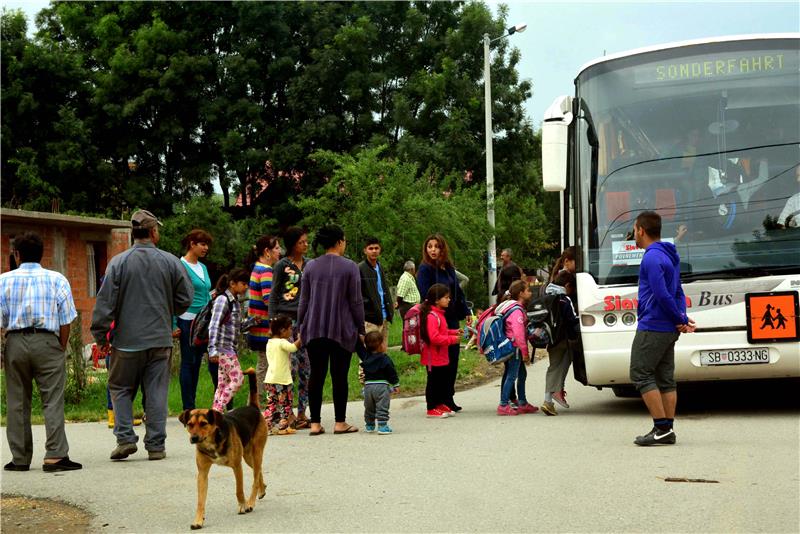 Slavonski Brod: otvoreno novo igralište u naselju s 500 romske djece