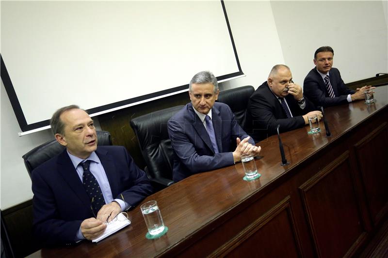 HDZ parliamentary group meets, no official statement