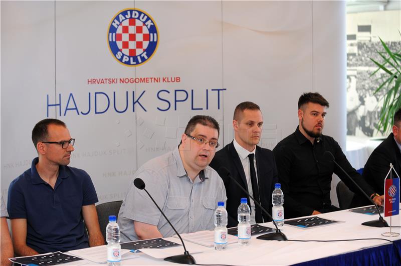 Konferencija za medije Udruge Naš Hajduk i predsjednika Hajduka Kosa