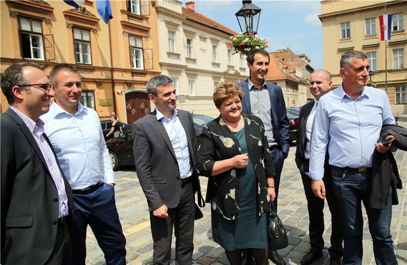 Božo Petrov održao konferenciju za medije