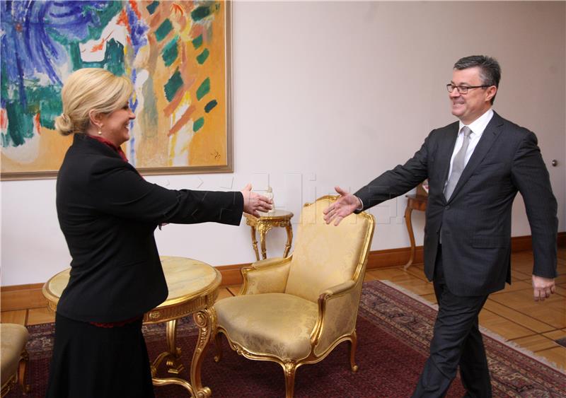 Oreskovic requests meeting with President