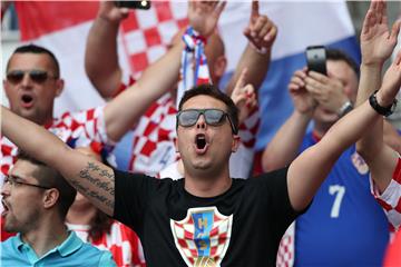 EURO2016: Navijači na utakmici Hrvatska - Turska