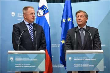 Slovenski ministar Erjavec za "elastičniji" pristup sankcijama Rusiji