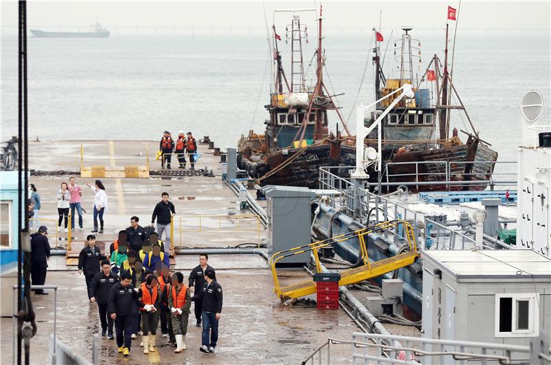 SOUTH KOREA CHINA ILLEGAL FISHING