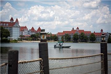 USA ORLANDO ALLIGATOR CHILD ACCIDENT