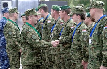 Šundov u Poljskoj posjetio hrvatske vojnike koji sudjeluju u vježbi Anakonda 16