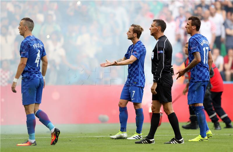 EURO2016: Hrvatska - Češka, 2-2