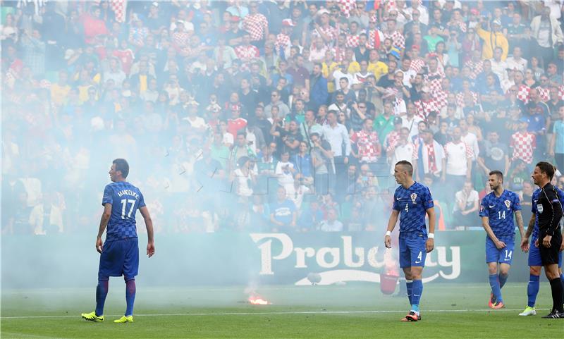 EURO2016: Hrvatska - Češka, 2-2