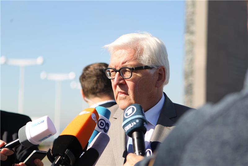 Steinmeier kritizira neprijateljsku politiku NATO-a prema Rusiji